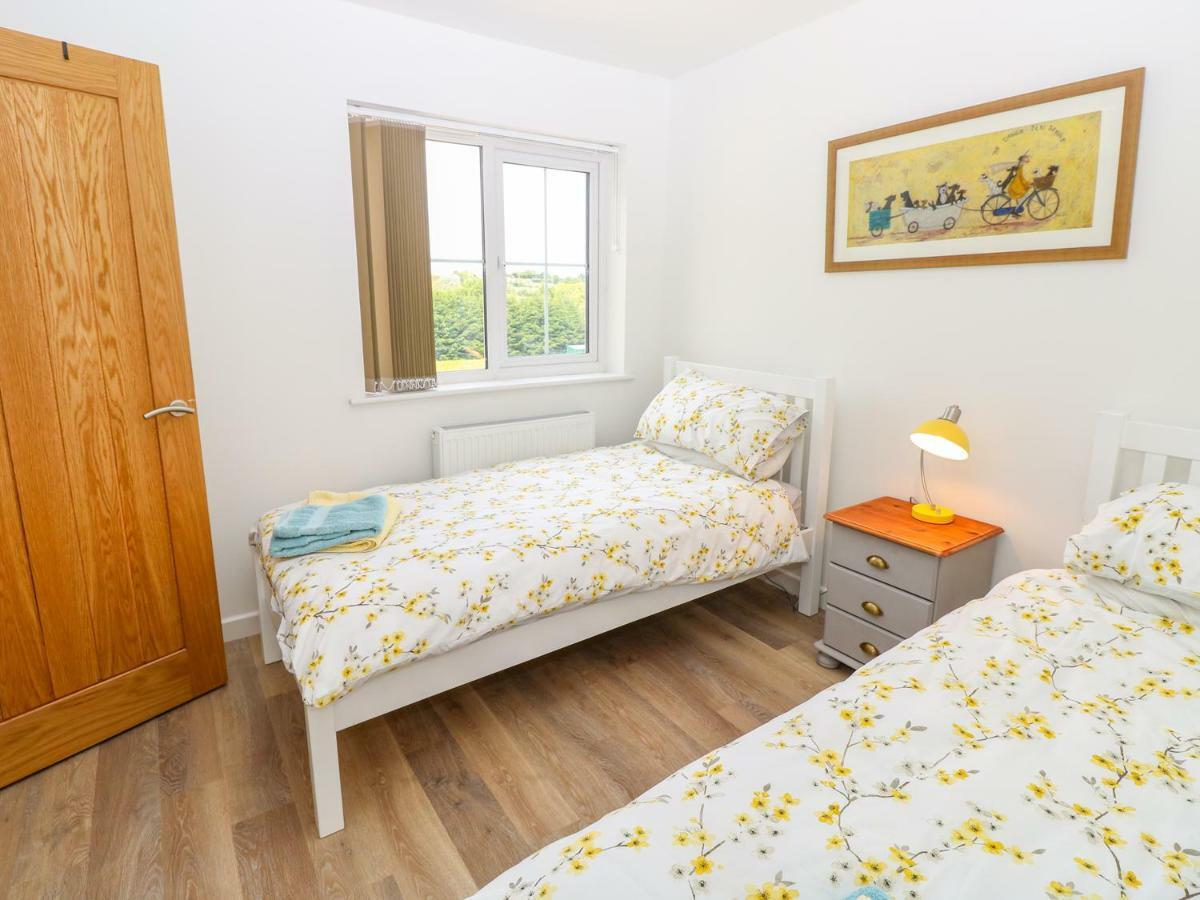 5 Yarmouth Cottages Freshwater Esterno foto