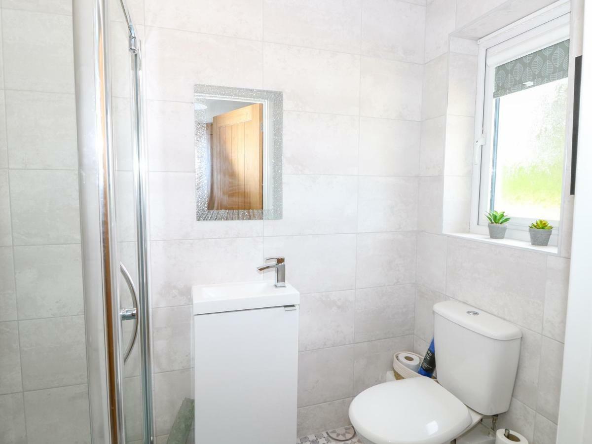 5 Yarmouth Cottages Freshwater Esterno foto
